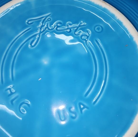 FIESTA RETIRED PEACOCK 2 QUART SERVING BOWL - Picture 3 of 3
